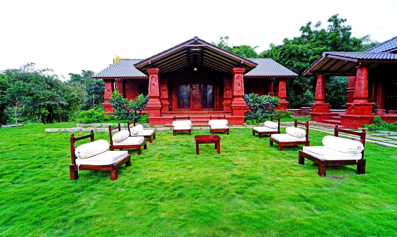 Siddhagiri Hotel And Resort Wai Eksteriør billede