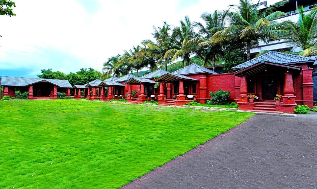 Siddhagiri Hotel And Resort Wai Eksteriør billede
