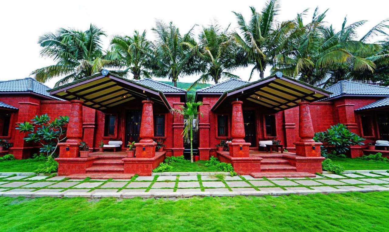 Siddhagiri Hotel And Resort Wai Eksteriør billede