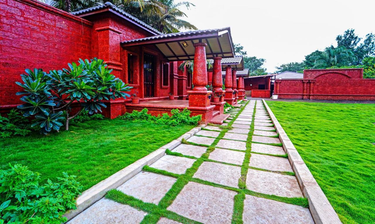 Siddhagiri Hotel And Resort Wai Eksteriør billede